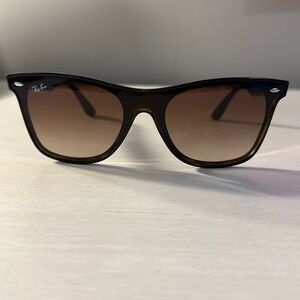 Ray-Ban Blaze Wayfarer